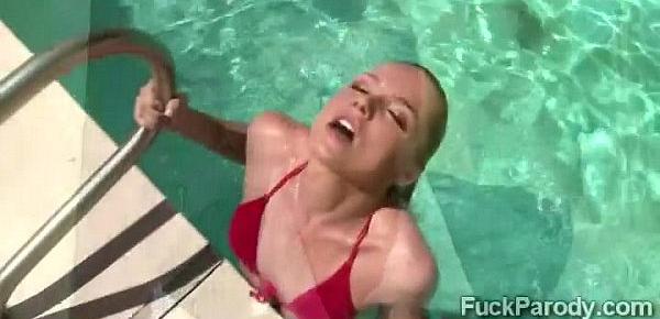  Summer hottie gets her sweet mouth pumped in the pool